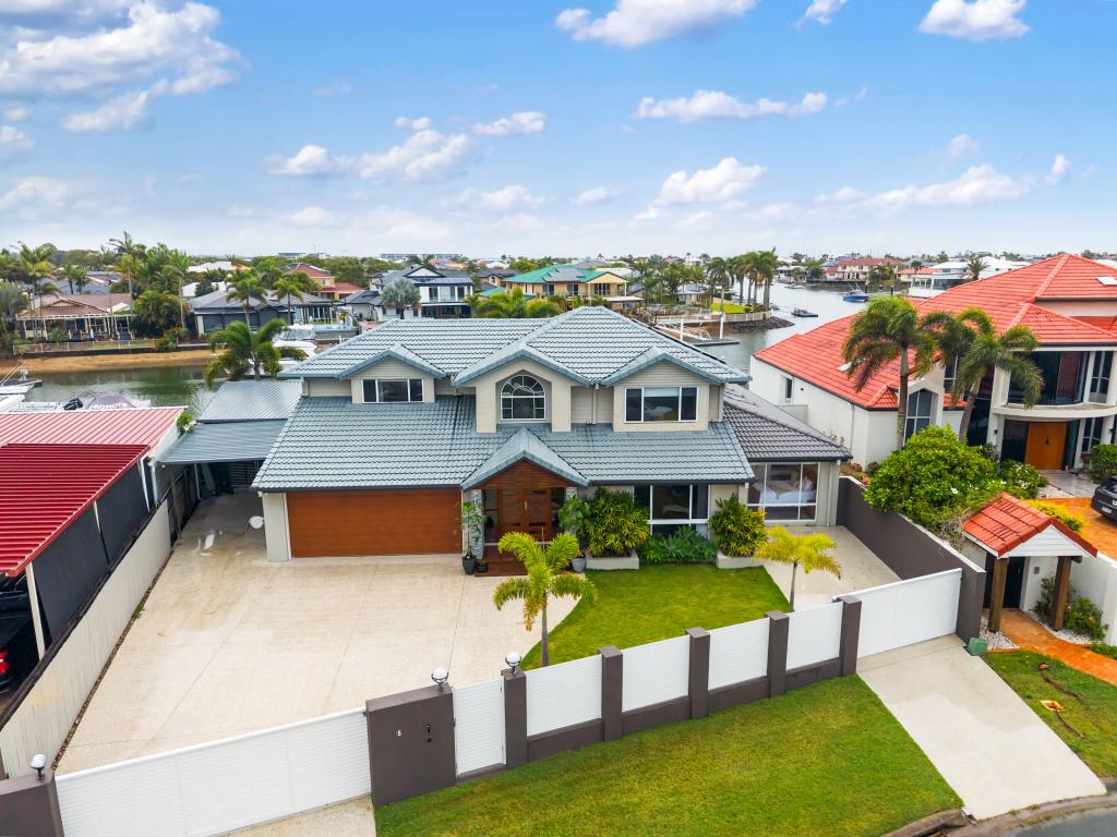 5 SCEPTRE CT, NEWPORT, QLD 4020