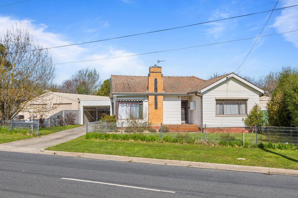 215 Winter St, Delacombe, VIC 3356