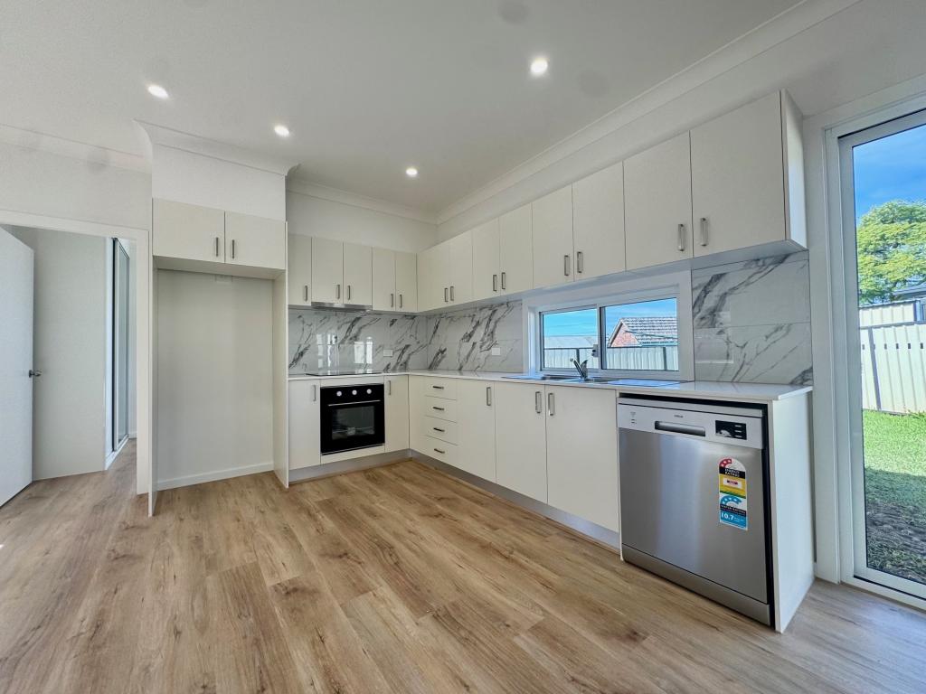 8a Lockwood Ave, Greenacre, NSW 2190