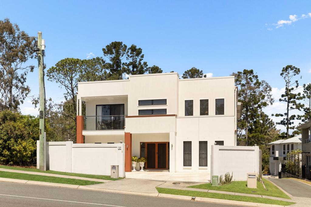 122 Sunset Rd, Kenmore, QLD 4069