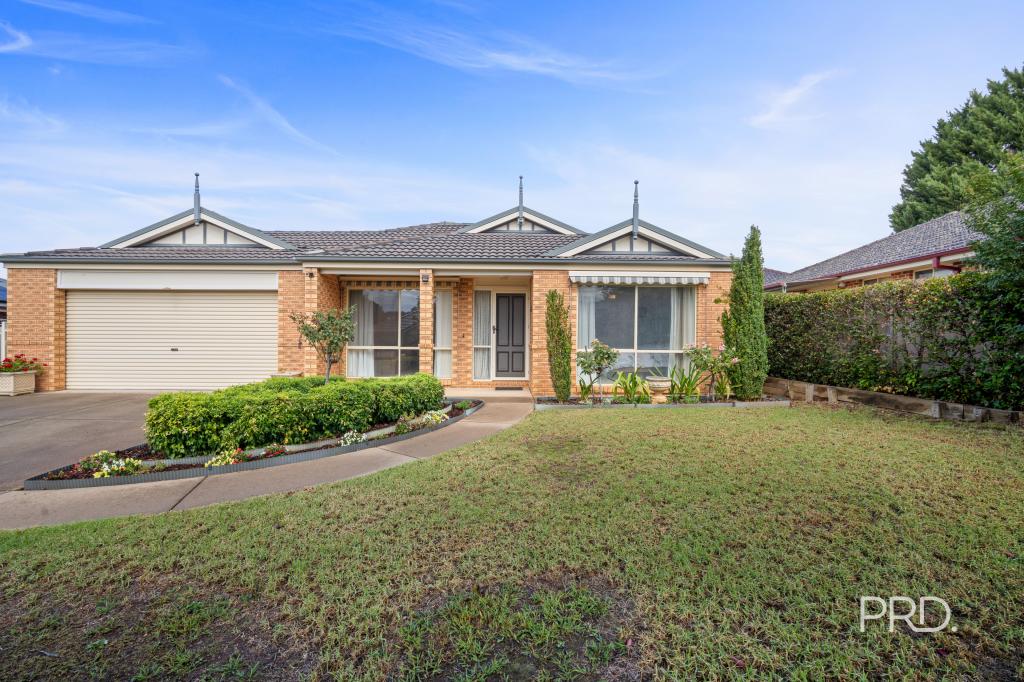 14 Yeomans Pl, Kooringal, NSW 2650