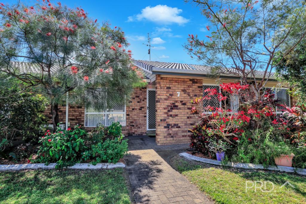 7 Lakeside Ct, Torquay, QLD 4655