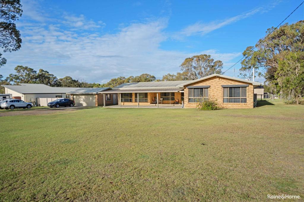11 Senor Ave, Urangan, QLD 4655