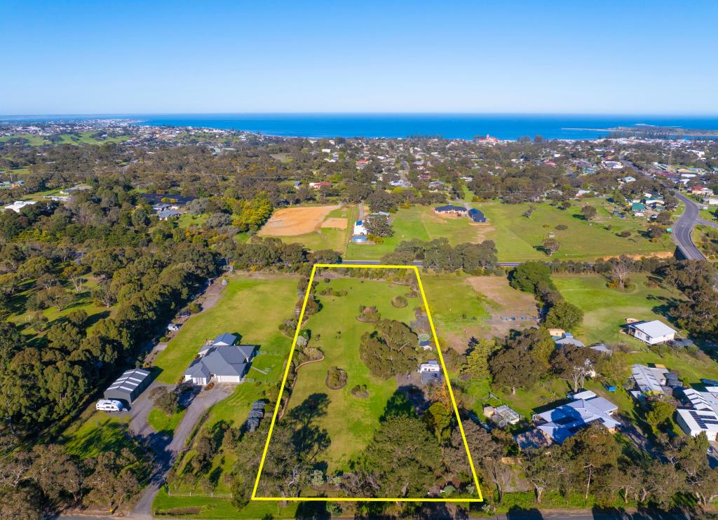 10 FULLER WEST RD, VICTOR HARBOR, SA 5211
