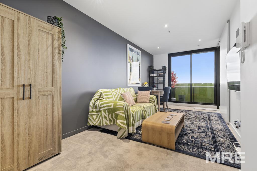3104/555 SWANSTON ST, CARLTON, VIC 3053