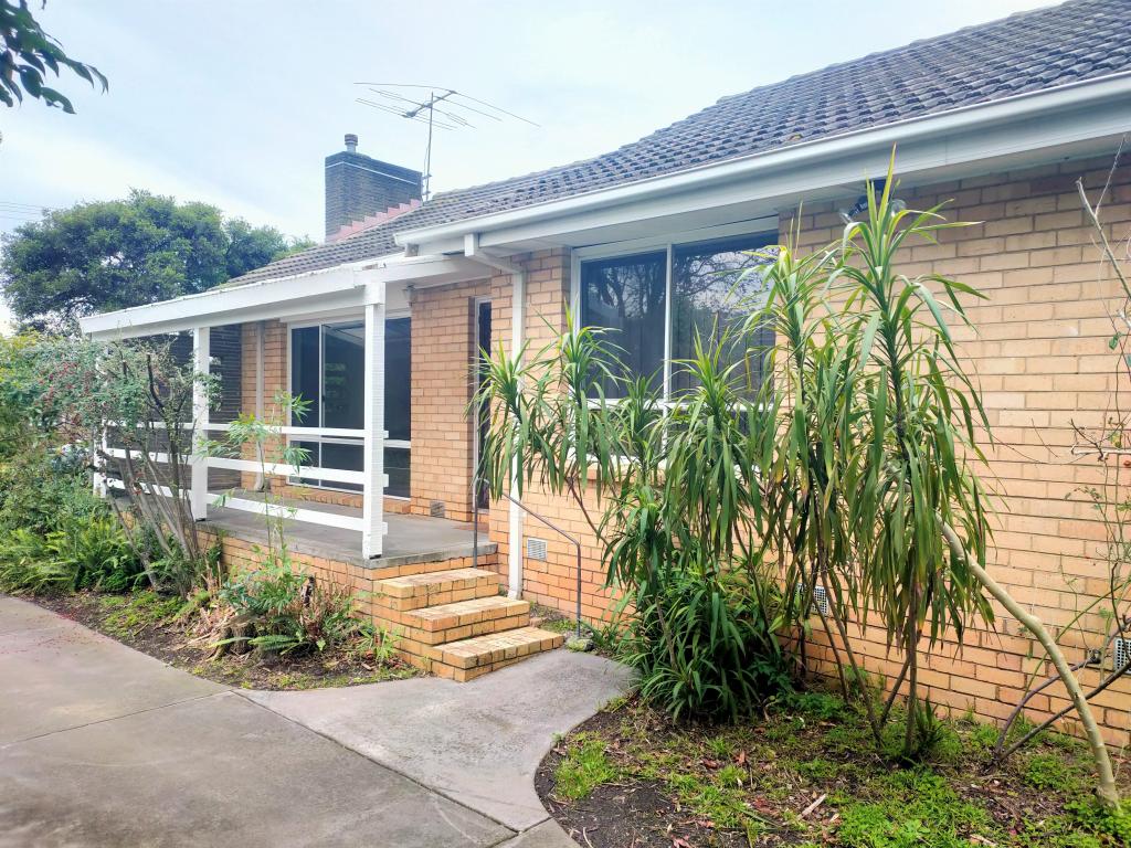 29 MINCHA ST, FRANKSTON, VIC 3199