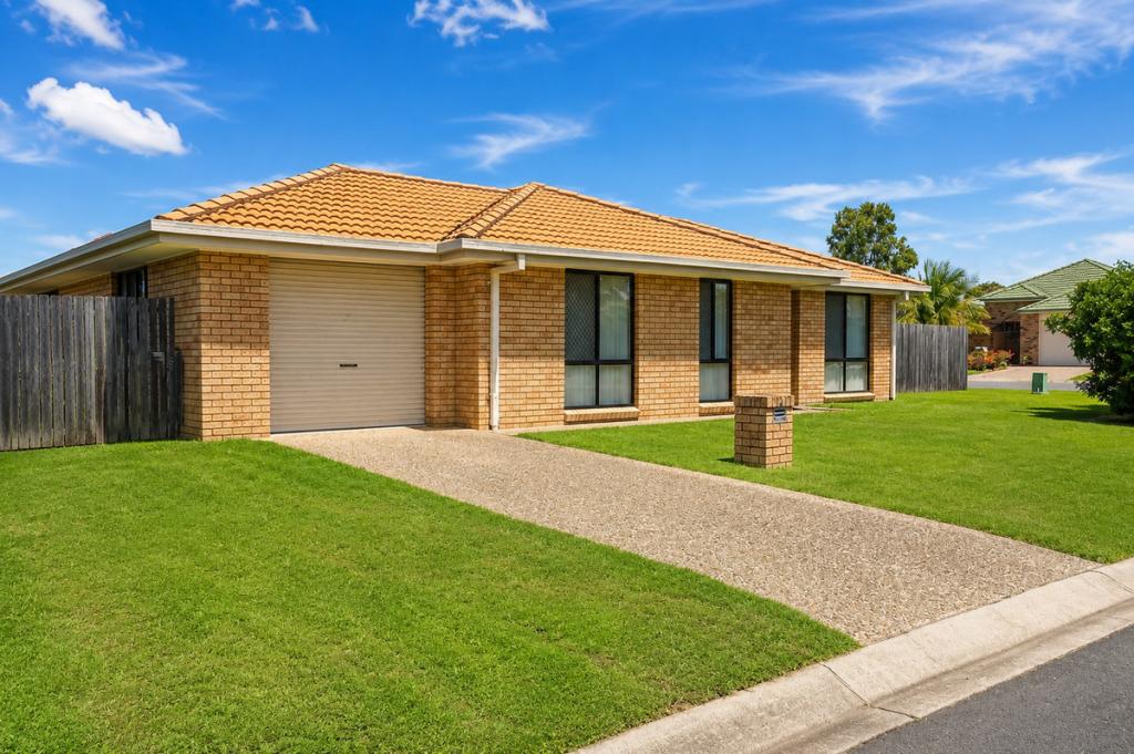 8 Applegum Pl, Fitzgibbon, QLD 4018