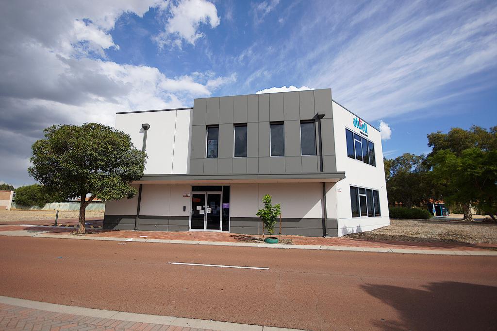 2 Lanao Way, Atwell, WA 6164