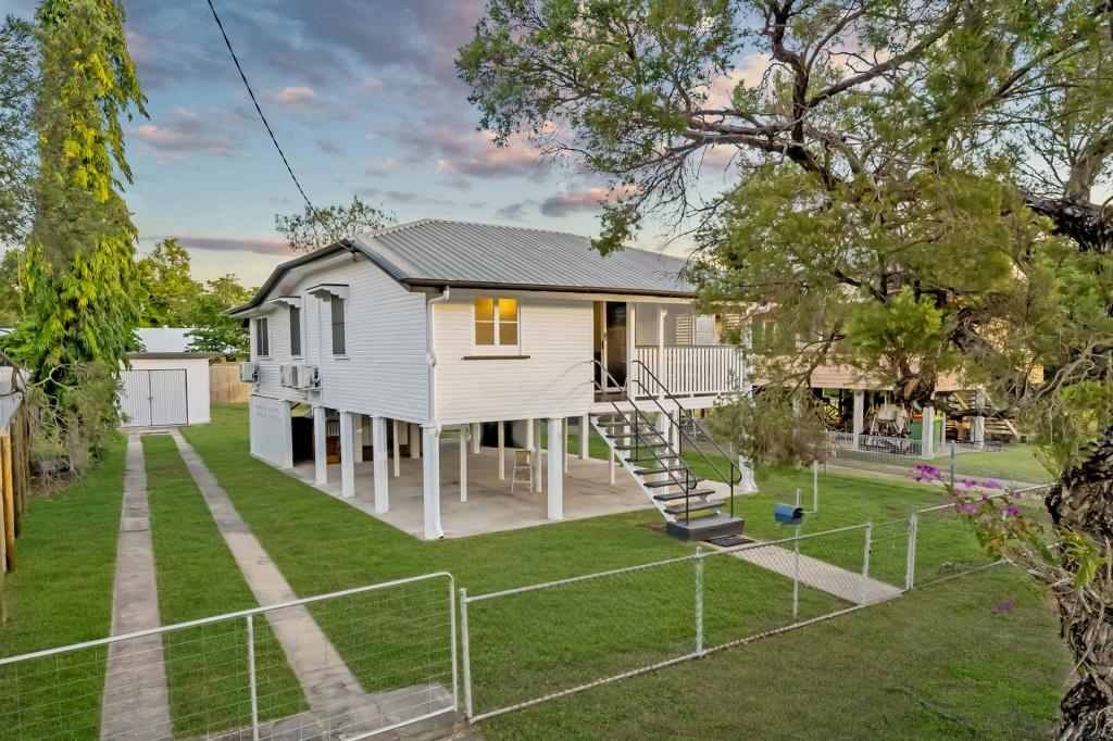 4 Sixth St, South Townsville, QLD 4810
