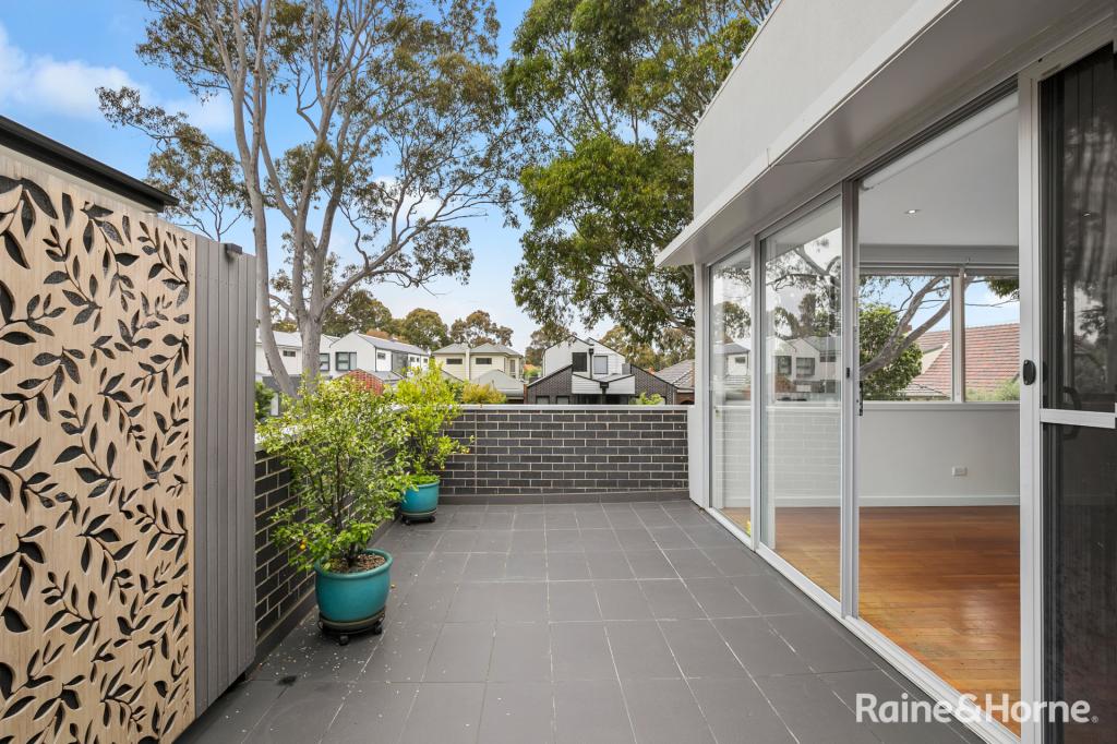 8/1 Johnston St, Newport, VIC 3015