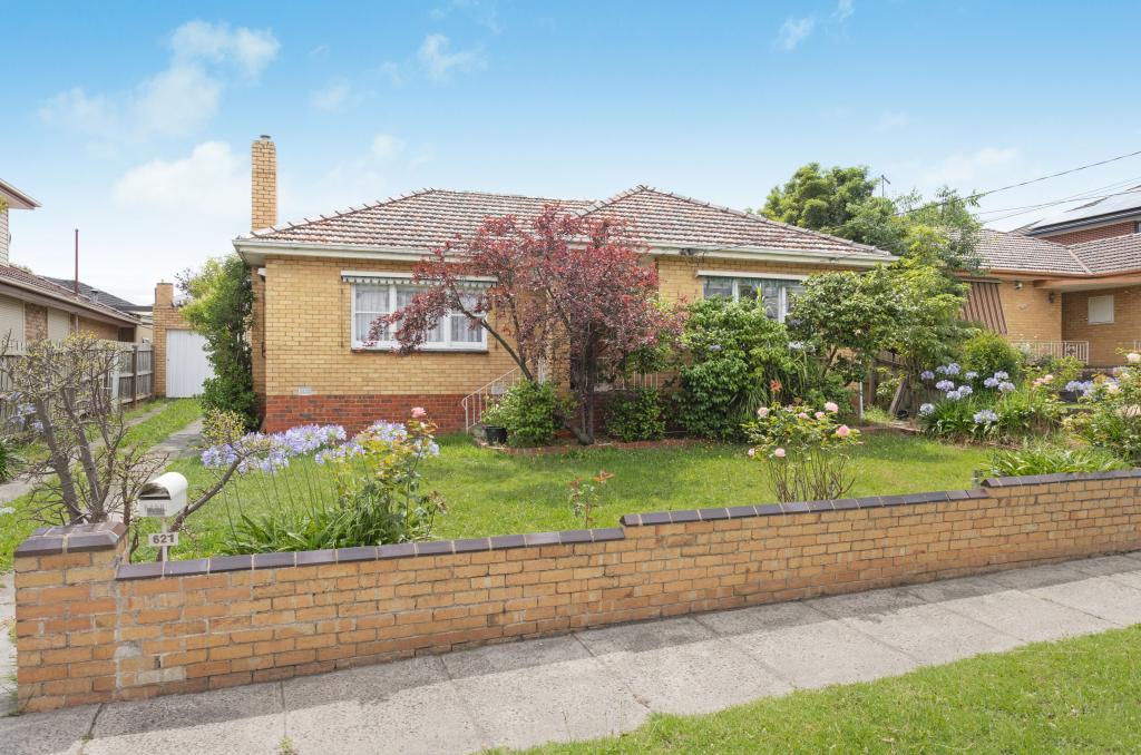 621 WAVERLEY RD, MALVERN EAST, VIC 3145