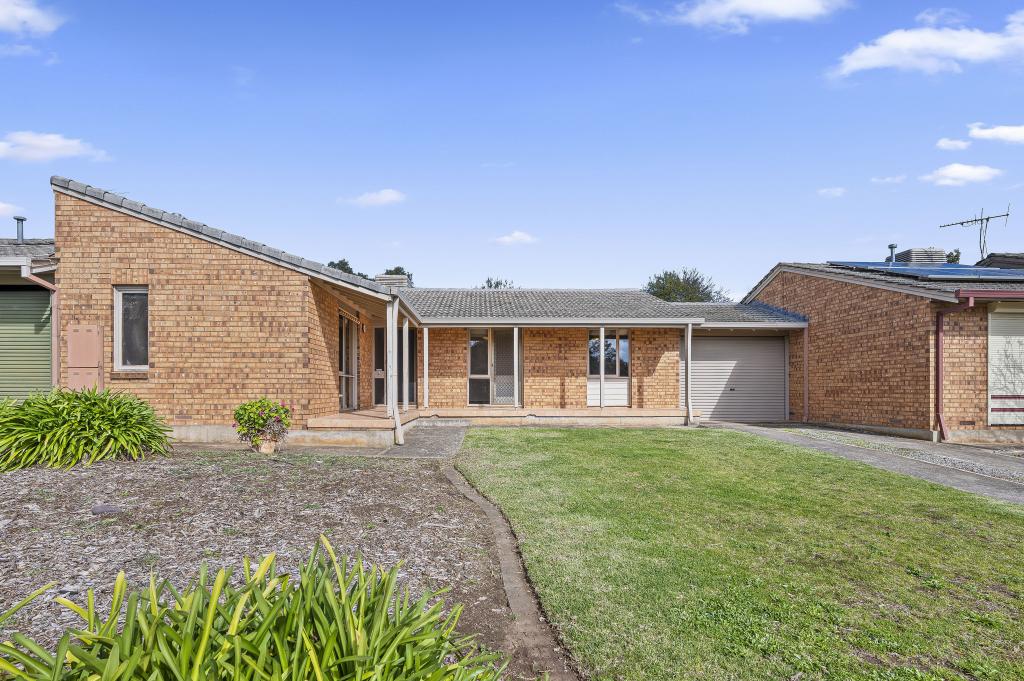 33 Seeger Dr, Morphett Vale, SA 5162