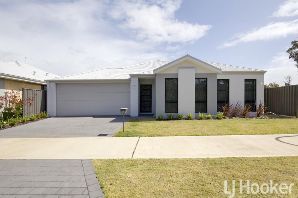 104 Lakewood Pkwy, Coodanup, WA 6210