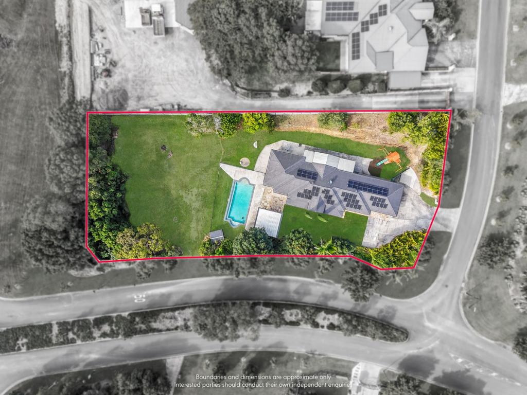 2 PASTURE PL, MOUNT NATHAN, QLD 4211