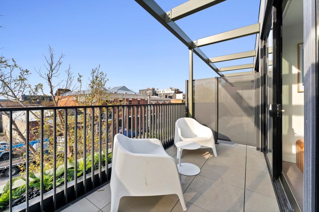 2/10 KERR ST, FITZROY, VIC 3065