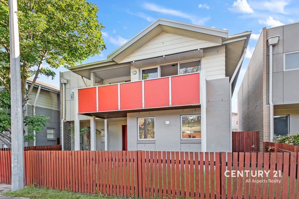 18 Caddies Bvd, Rouse Hill, NSW 2155