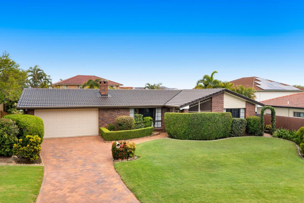 3 Crookston Ct, Carindale, QLD 4152