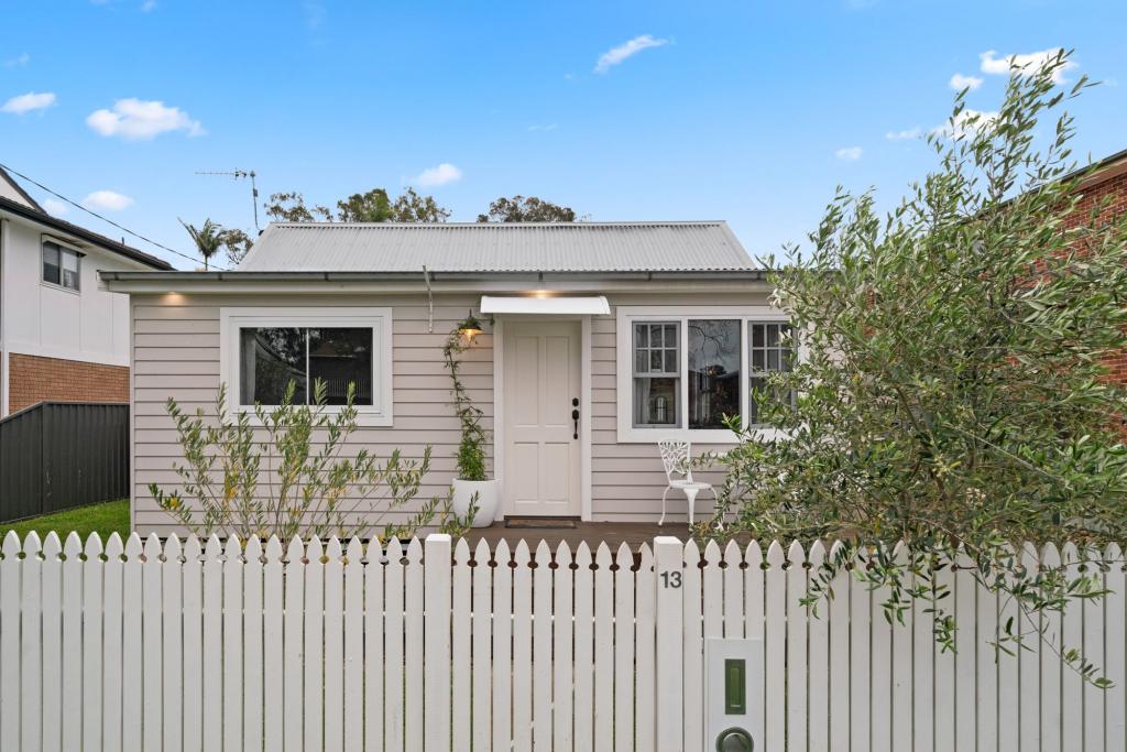 13 Henry St, Chittaway Point, NSW 2261