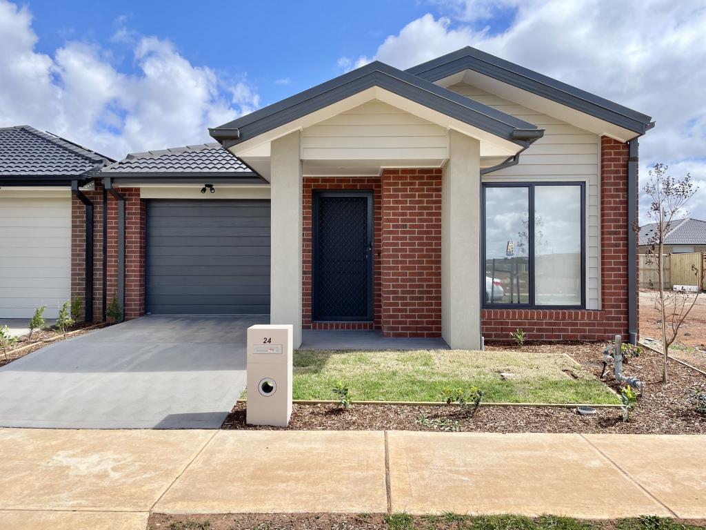 24 Polmont Ave, Thornhill Park, VIC 3335