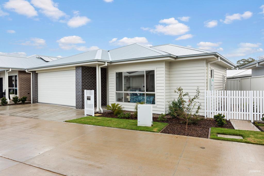 114/1 MAGNOLIA PL, MEDOWIE, NSW 2318