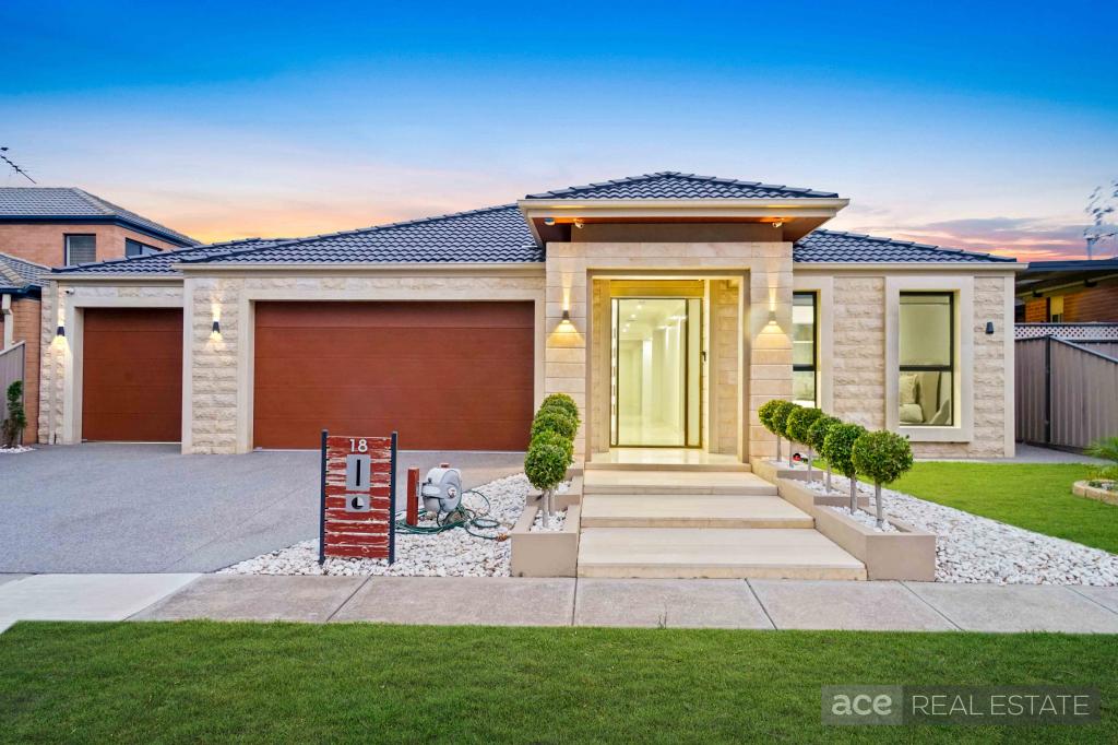 18 Sumner Cres, Point Cook, VIC 3030