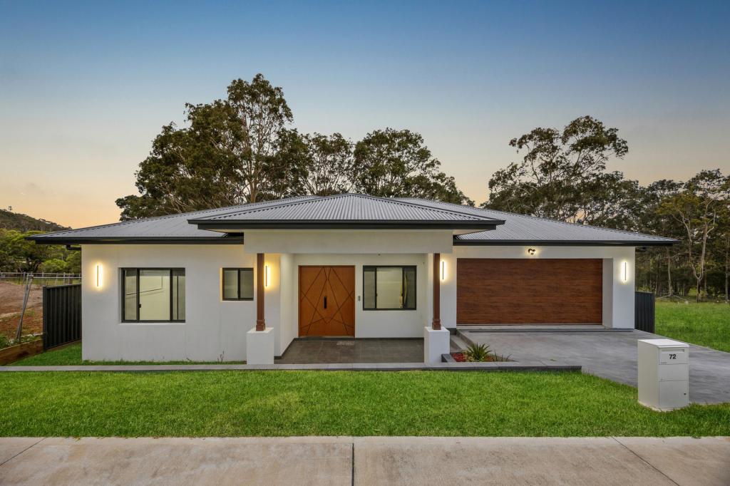 72 Voyager St, Wadalba, NSW 2259