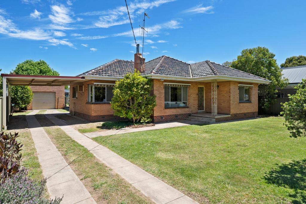 14 Goomalibee St, Benalla, VIC 3672