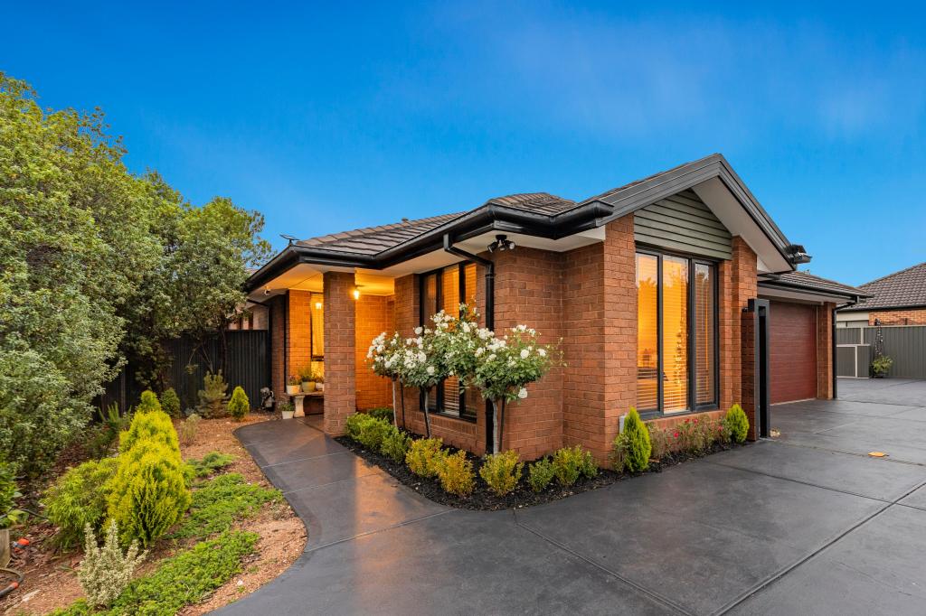 10 Pyrus Ct, Pakenham, VIC 3810