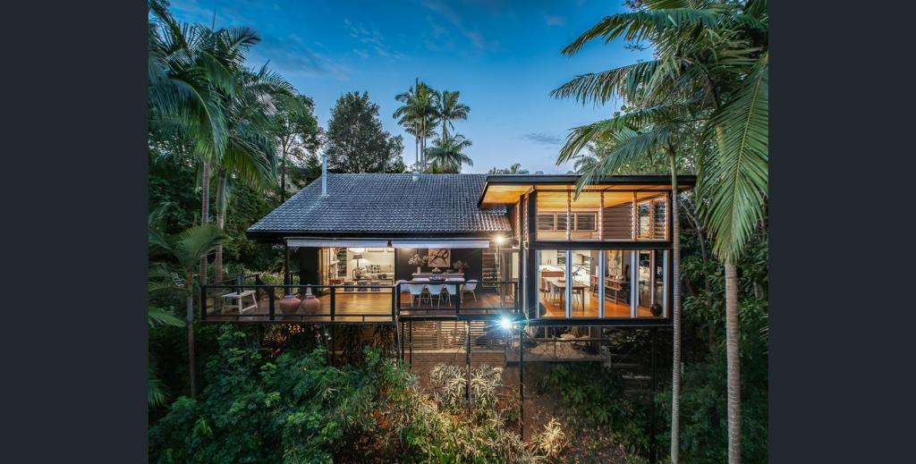 16 Kowhai St, Kenmore, QLD 4069