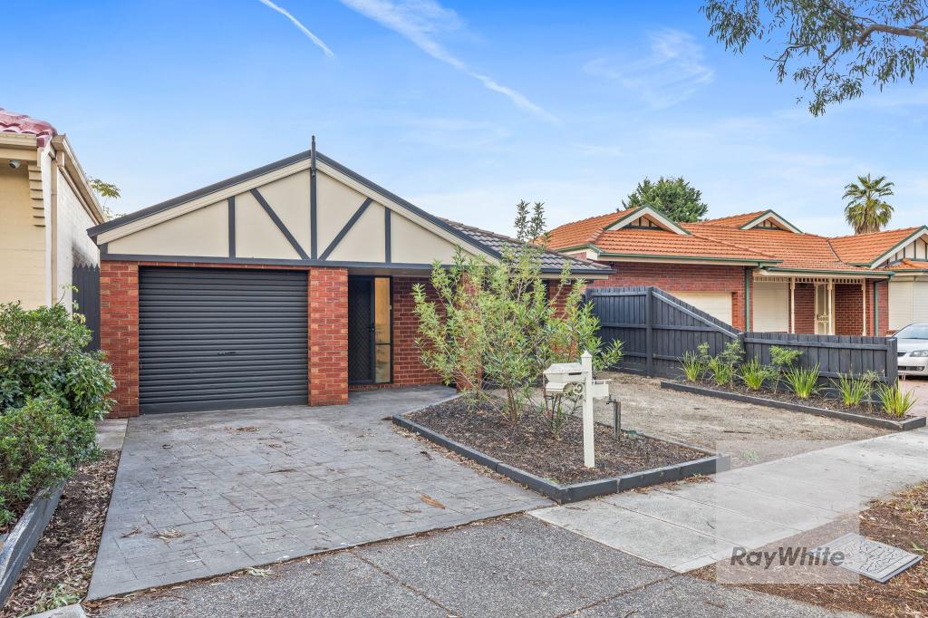 10 GRANGE BVD, BUNDOORA, VIC 3083