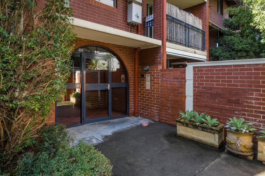 9/181 CAMBRIDGE ST, WEMBLEY, WA 6014