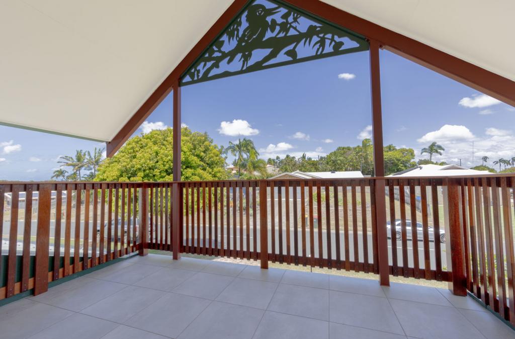 16 Lochmaben Ct, Beaconsfield, QLD 4740