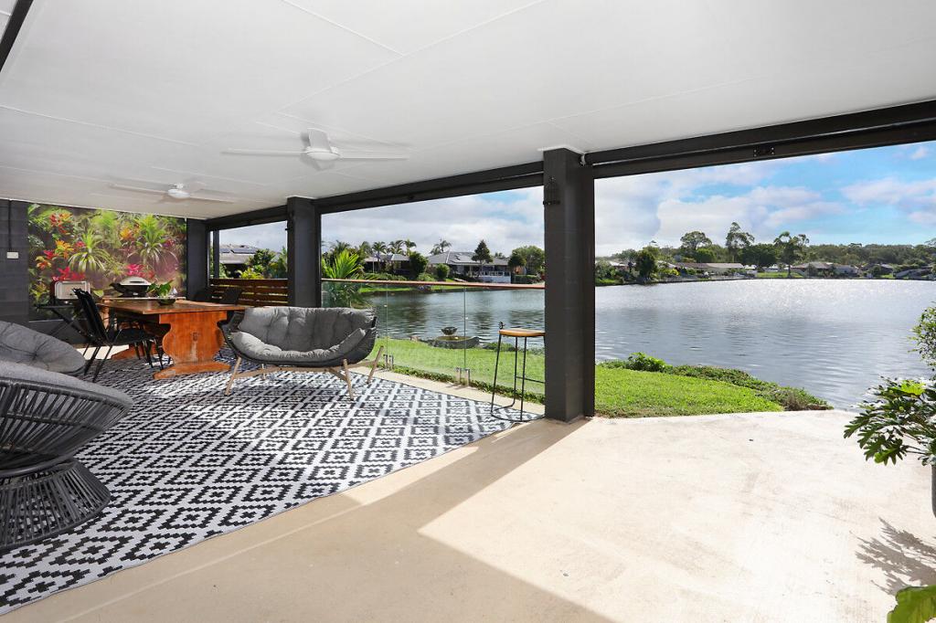 2/17 Kangaroo Ave, Coombabah, QLD 4216