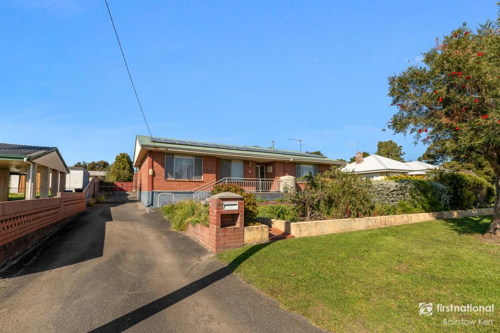 39 Minor Rd, Orana, WA 6330