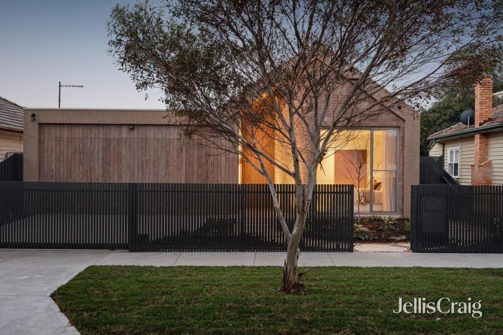 345 Rossmoyne St, Thornbury, VIC 3071