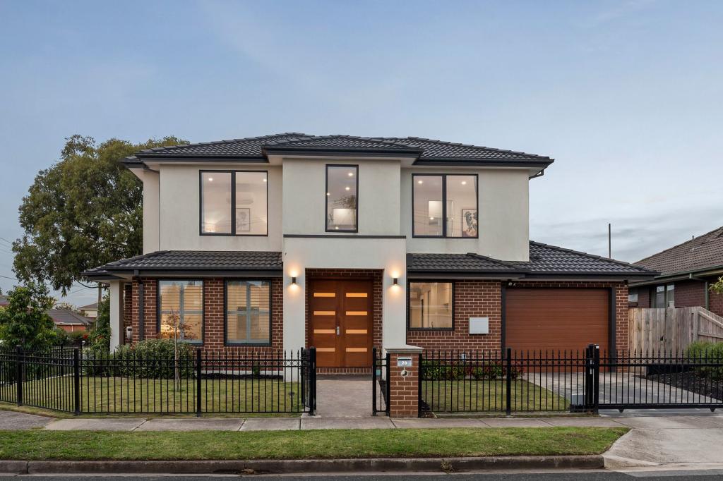 29 Banbury St, Burwood East, VIC 3151