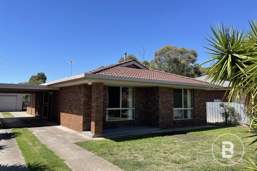 3 Alexander Ave, Maryborough, VIC 3465