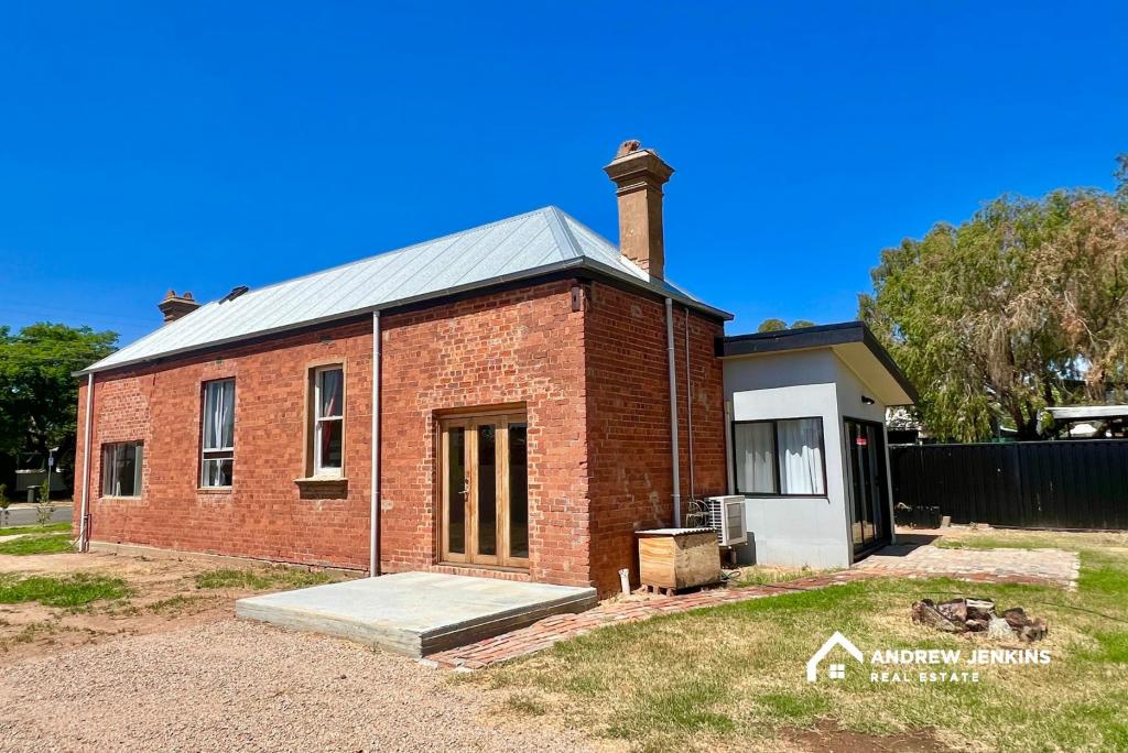 11 Barker St, Tocumwal, NSW 2714