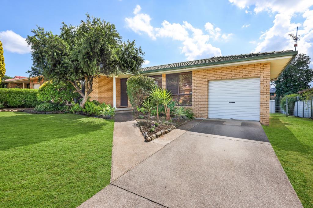 53 AMAROO RD, HILLVUE, NSW 2340