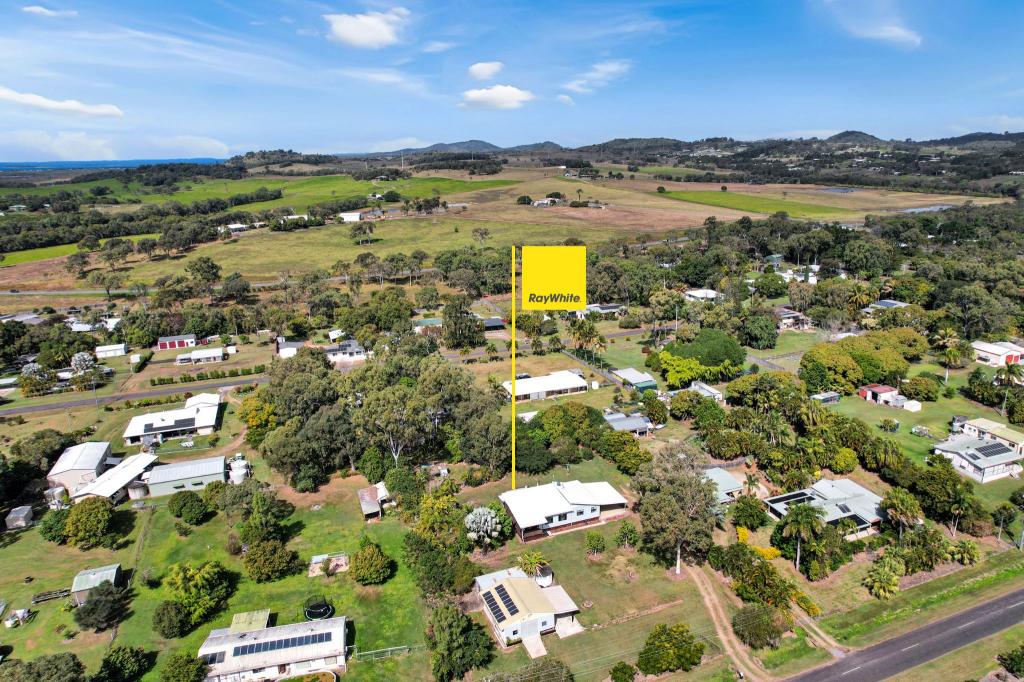 26 WINDSOR DR, HAY POINT, QLD 4740