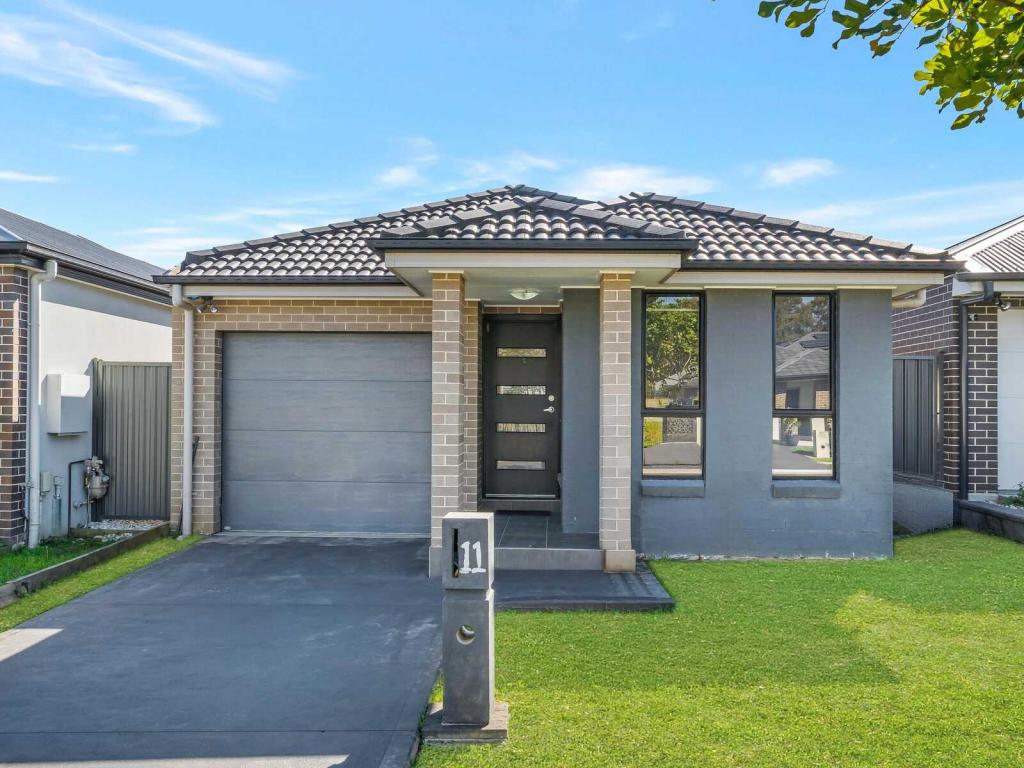 11 Myrtle St, Gregory Hills, NSW 2557