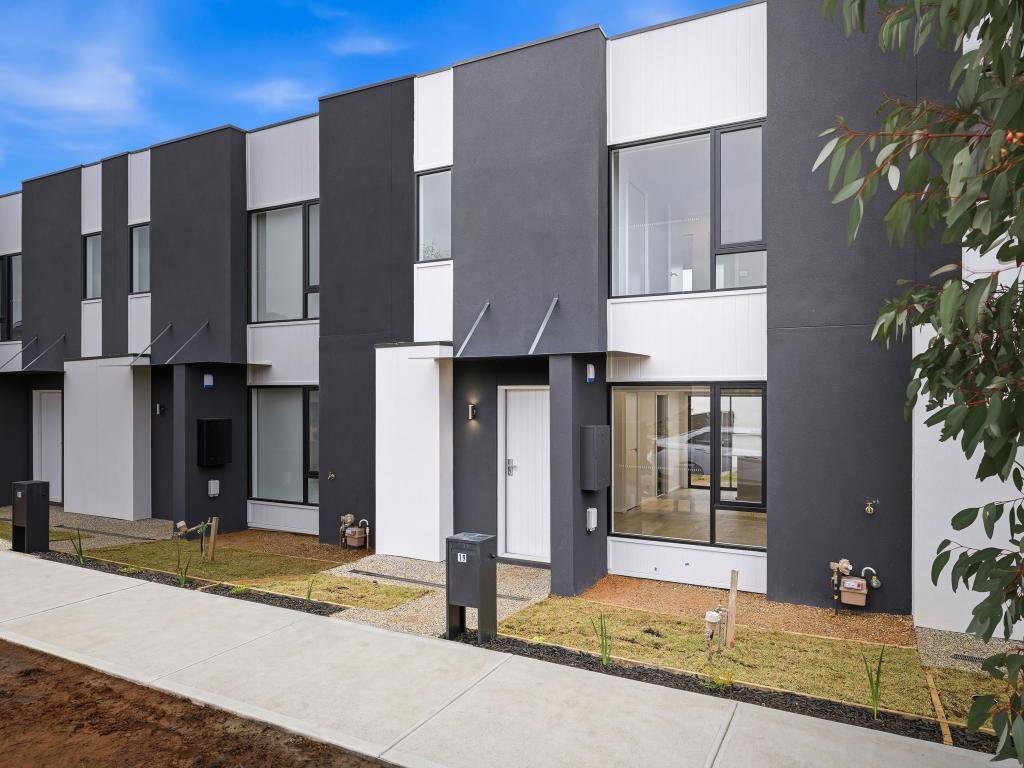 19 Fulham Cct, Bacchus Marsh, VIC 3340