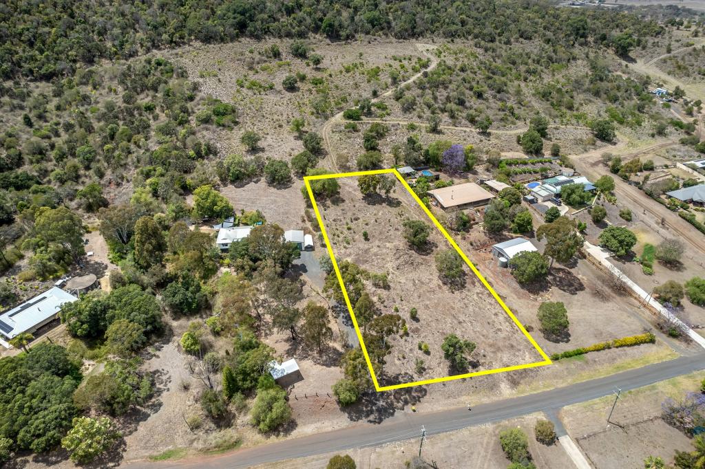 10 Redlands Dr, Gowrie Junction, QLD 4352