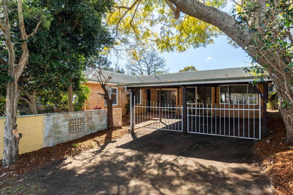 13 Ipswich St, East Toowoomba, QLD 4350