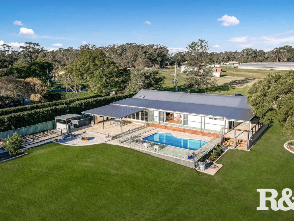 17 Clare Cres, Oakville, NSW 2765