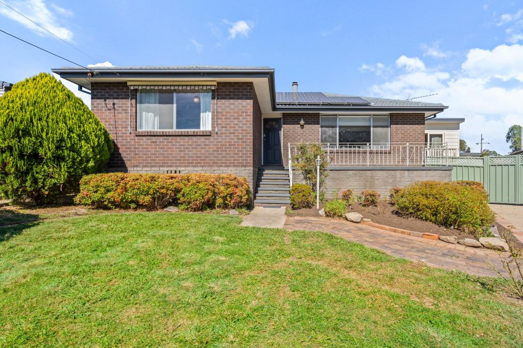 15 Laura Pl, Karabar, NSW 2620
