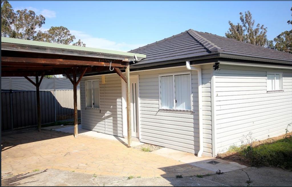 2A STIRLING ST, CAMBRIDGE PARK, NSW 2747