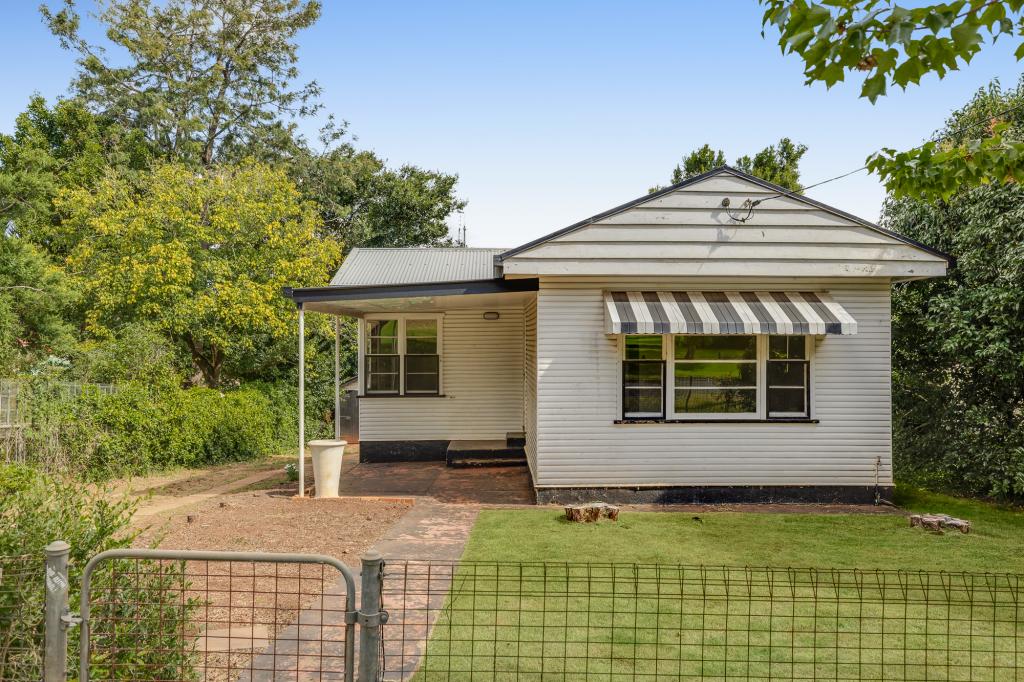 102 NORTH ST, NORTH TOOWOOMBA, QLD 4350