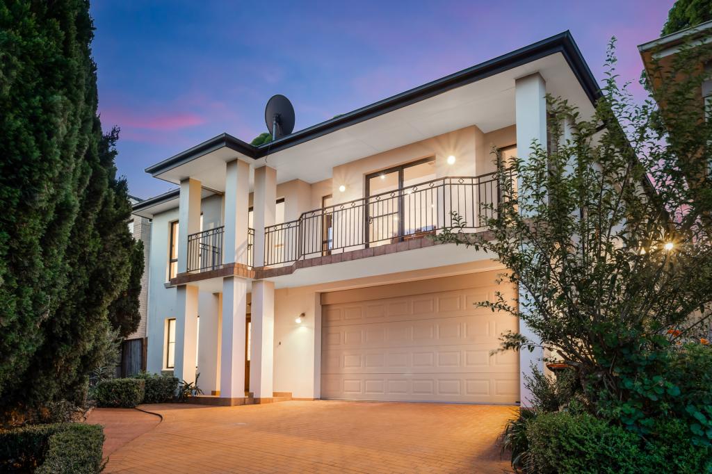 16 Mangalore Dr, Winston Hills, NSW 2153