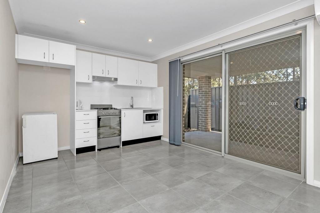 8A WEISEL PL, WILLMOT, NSW 2770